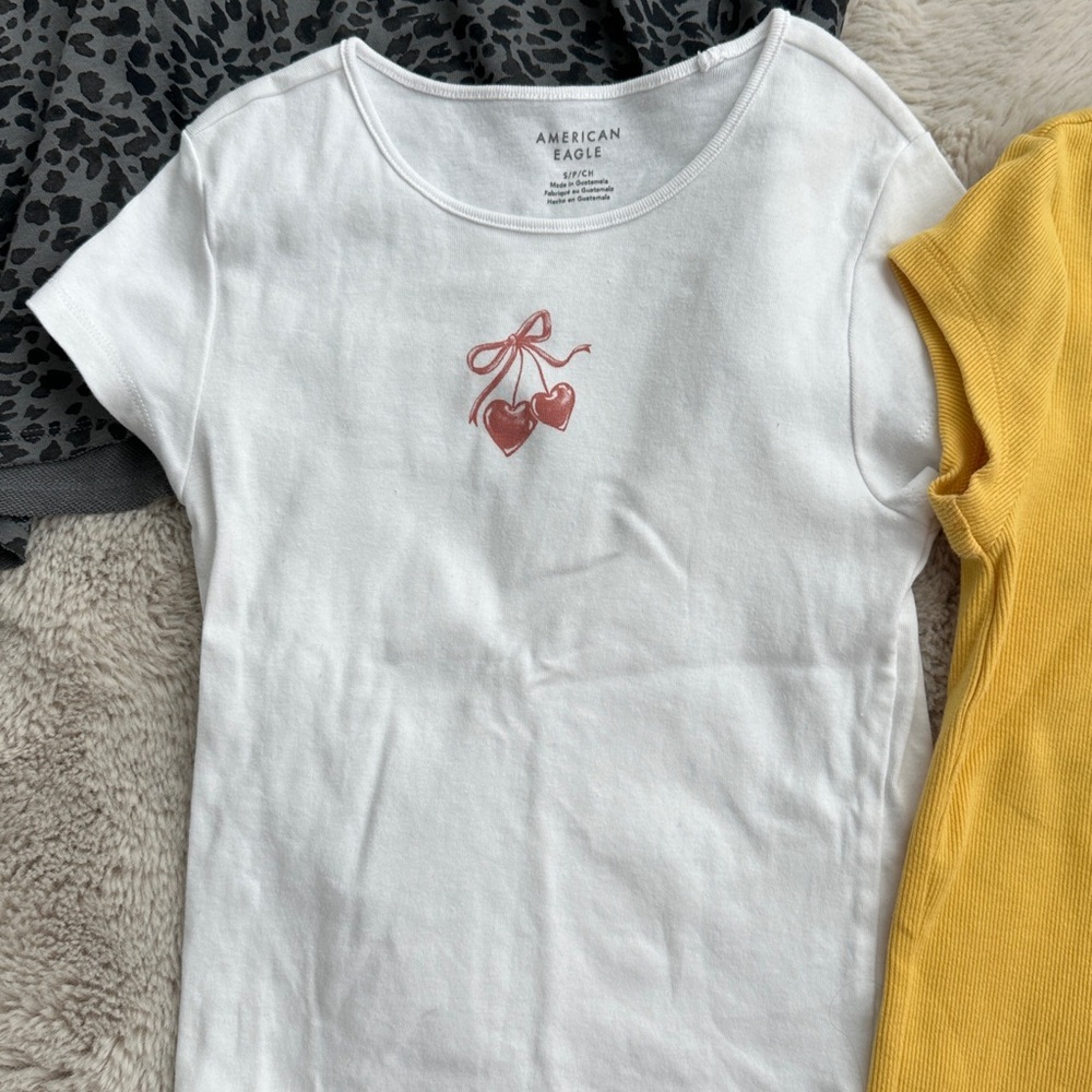 Forever 21 and American Eagle girls tops Small - Picture 3 of 5